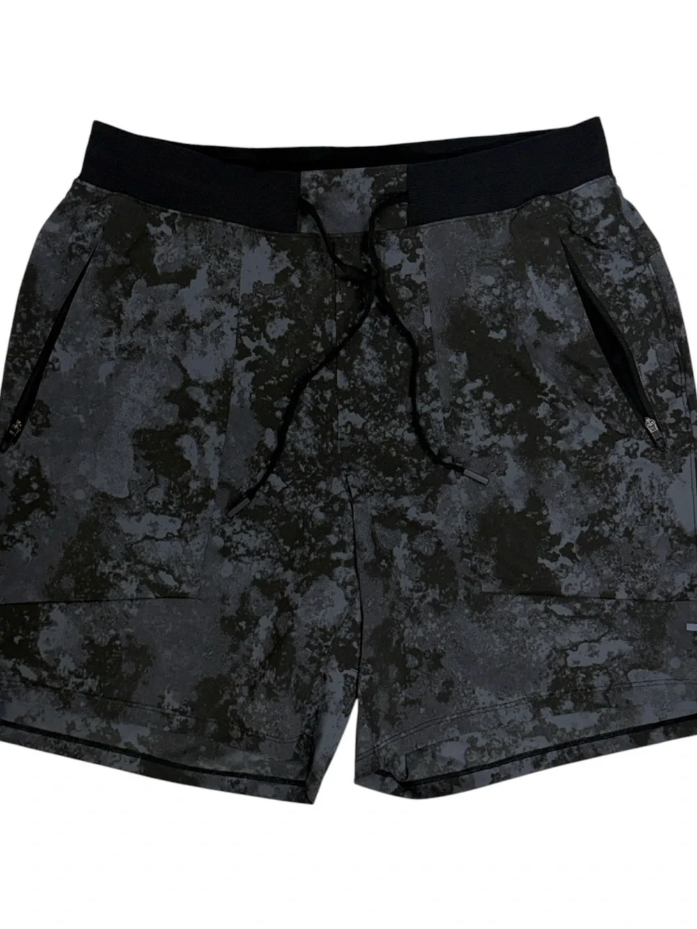 Lululemon Shorts Men Medium Black Camo License to Train Linerless 7 Athletic Gym